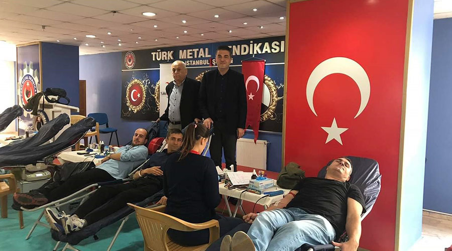 ÜYELERİMİZ KIZILAY'A KAN BAĞIŞINDA BULUNDU